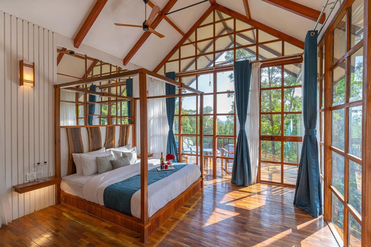 Stayvista At Cicada Chikmagalur 2Bhk Breakfast Included With Amazing View Buitenkant foto