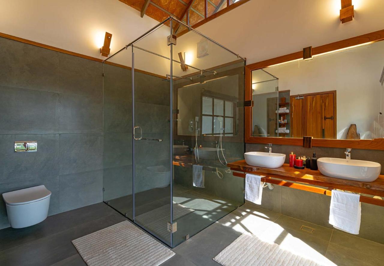Stayvista At Cicada Chikmagalur 2Bhk Breakfast Included With Amazing View Buitenkant foto