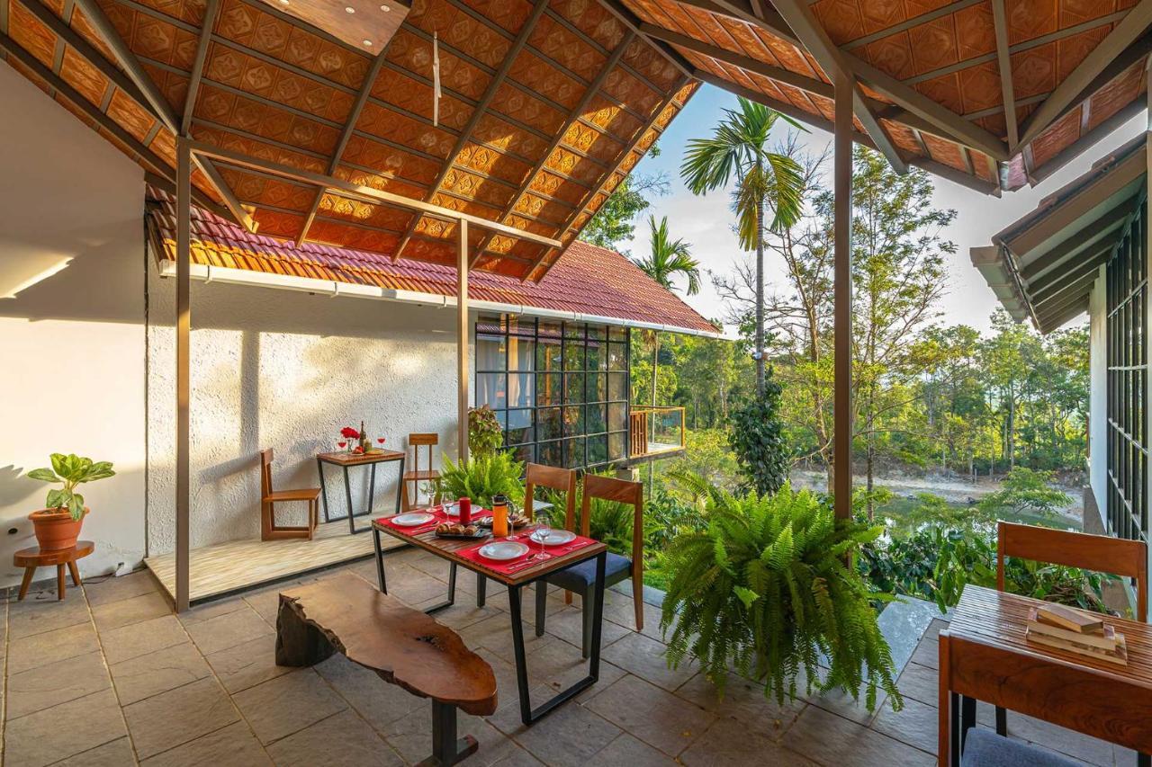 Stayvista At Cicada Chikmagalur 2Bhk Breakfast Included With Amazing View Buitenkant foto