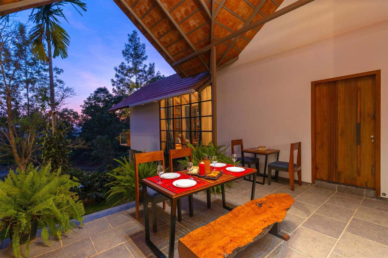 Stayvista At Cicada Chikmagalur 2Bhk Breakfast Included With Amazing View Buitenkant foto